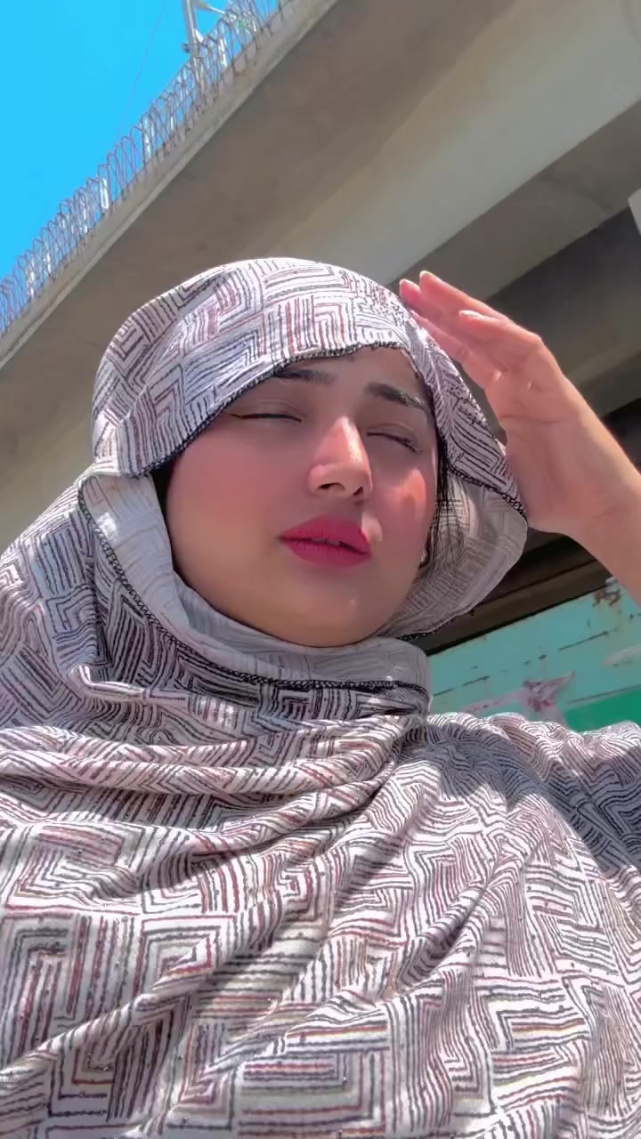 @Ayesha Khan