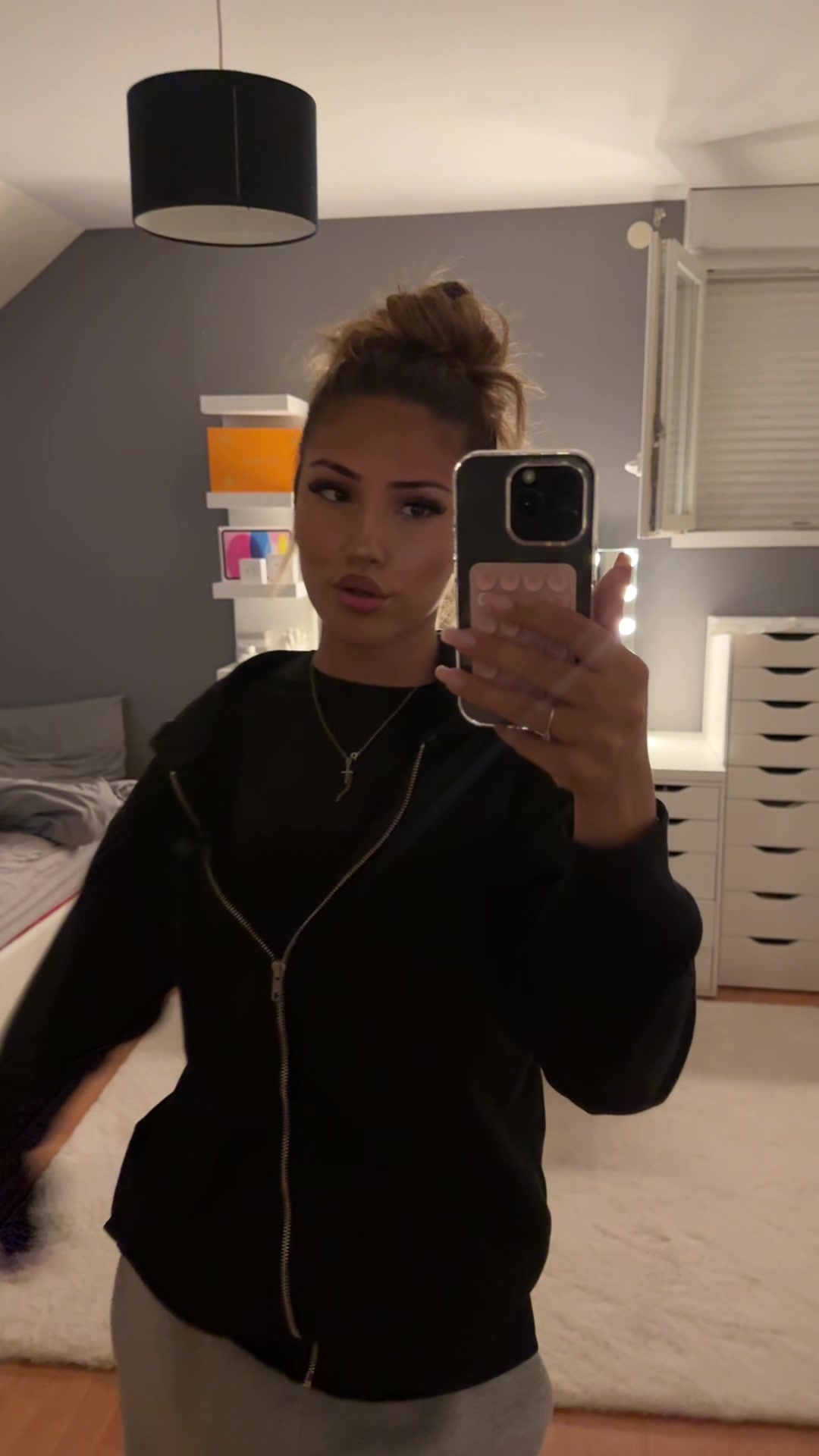 @𝐸𝐴