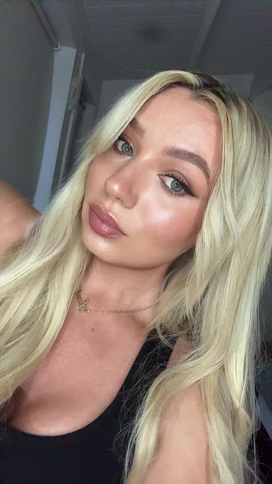 @Sarah-Louise