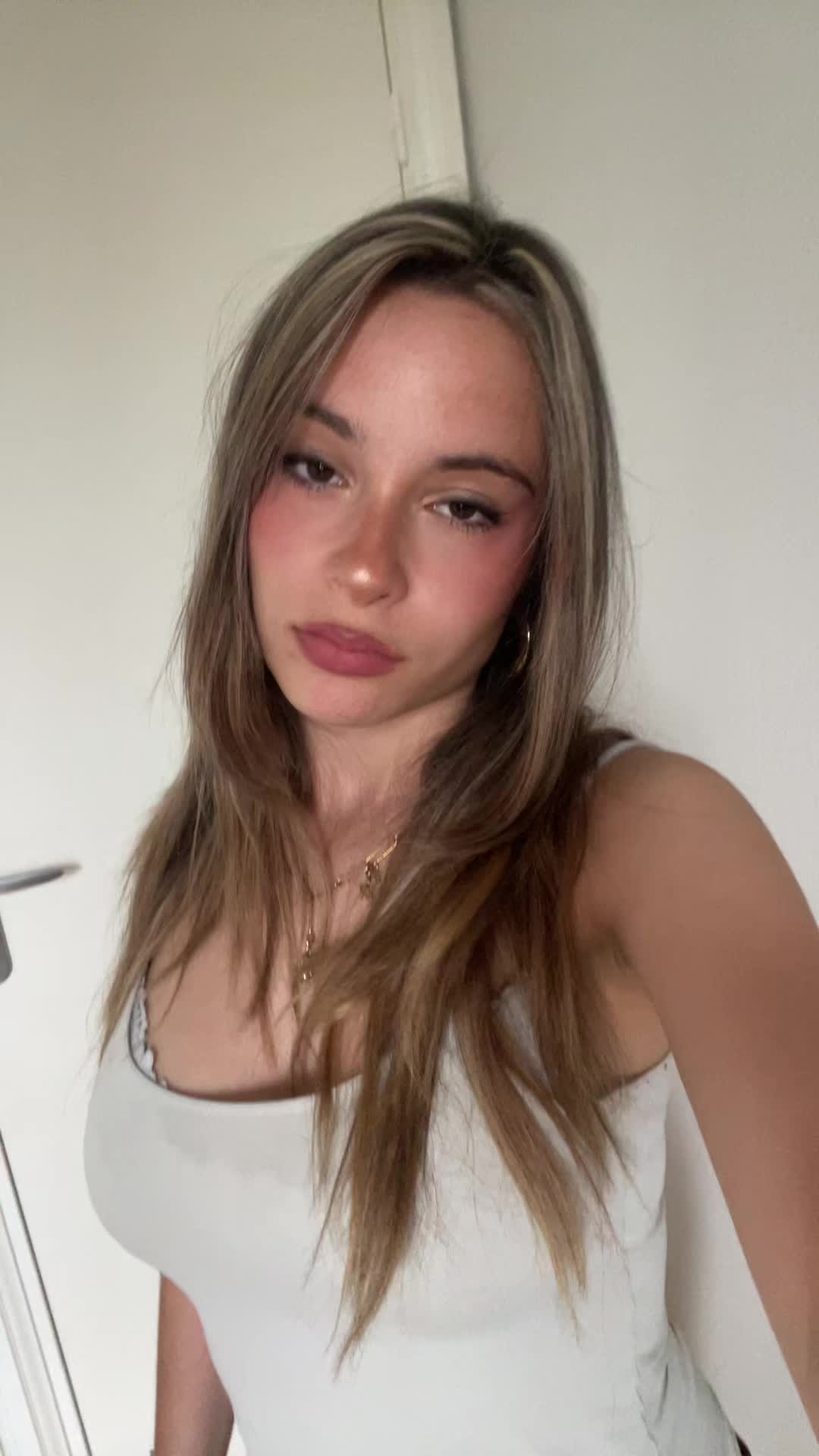 @𝔏