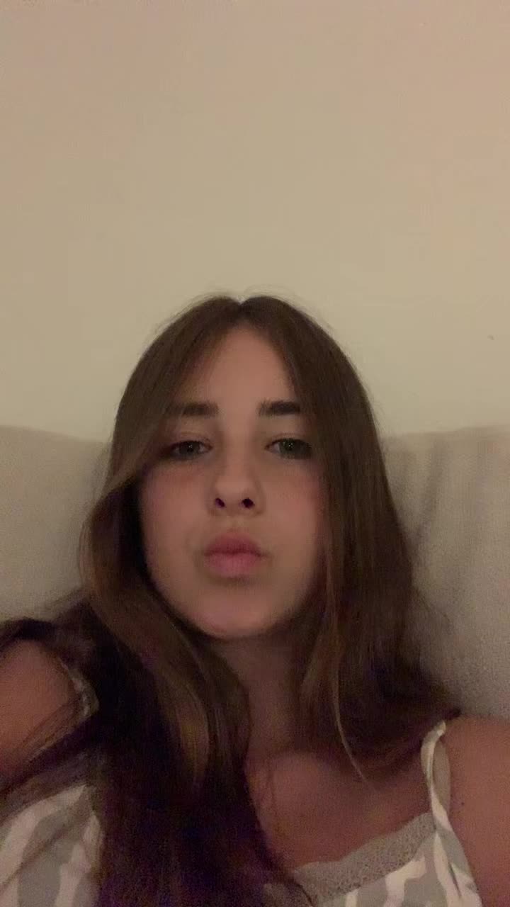 @🫪🫰🏻🥰🥸