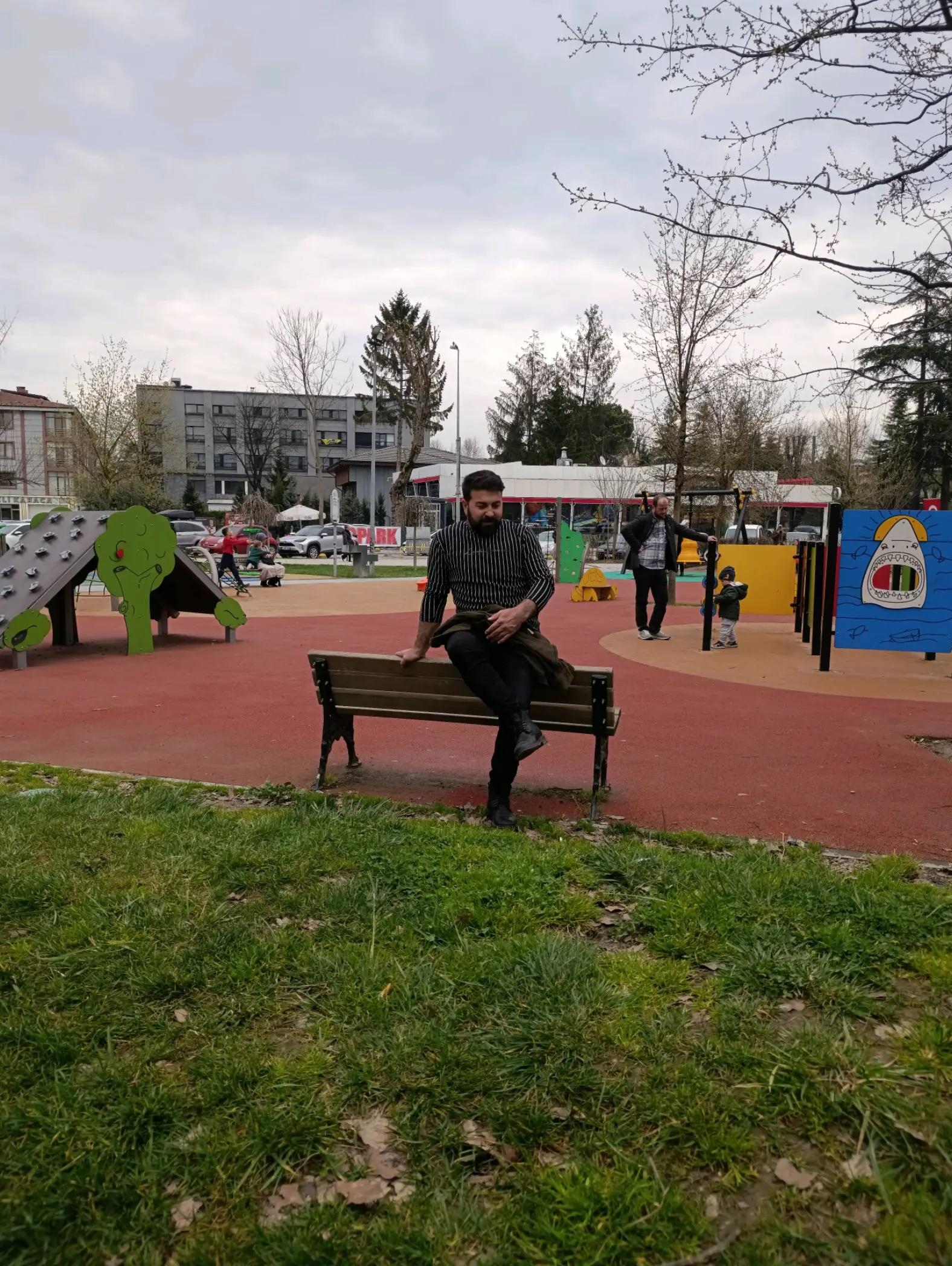 @&ouml;zg&uuml;r2121