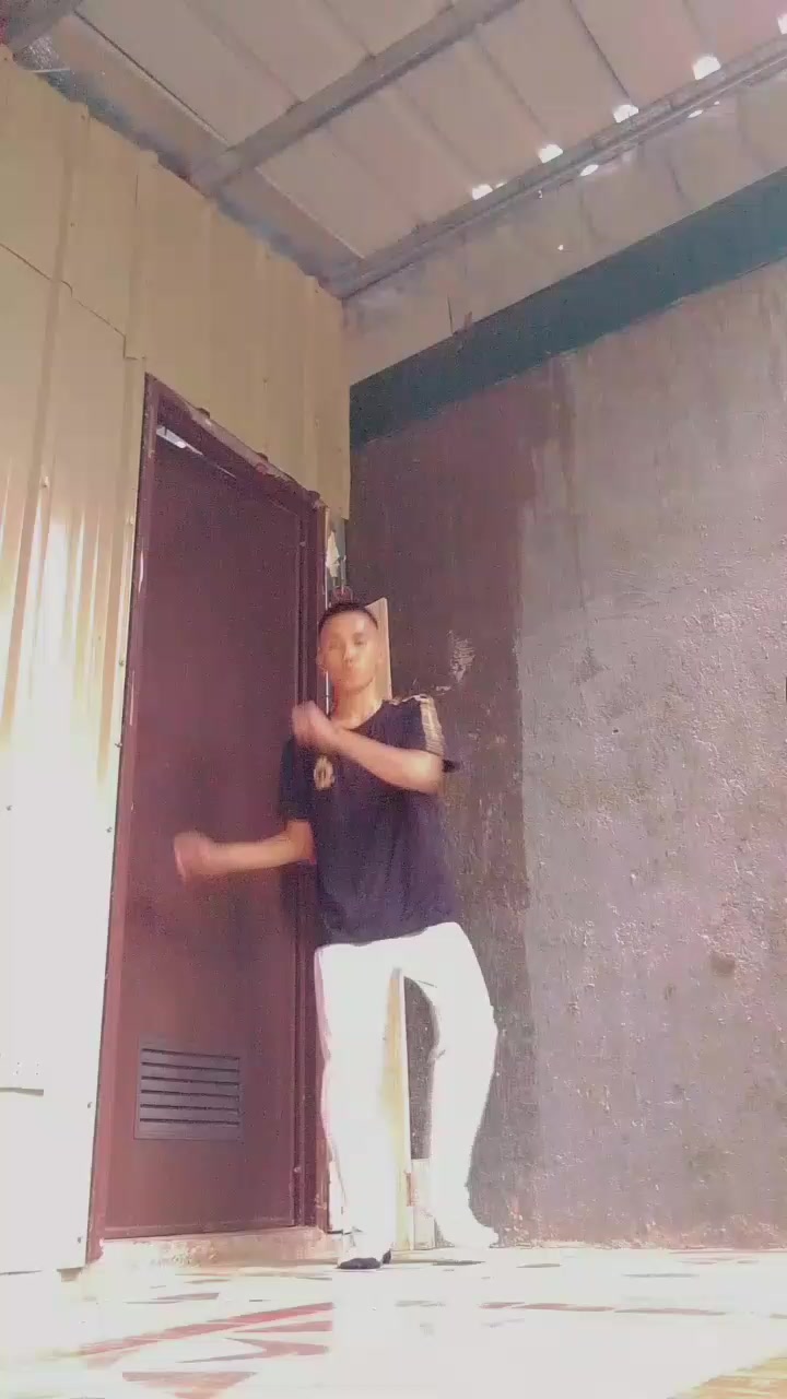 @Yhunie
