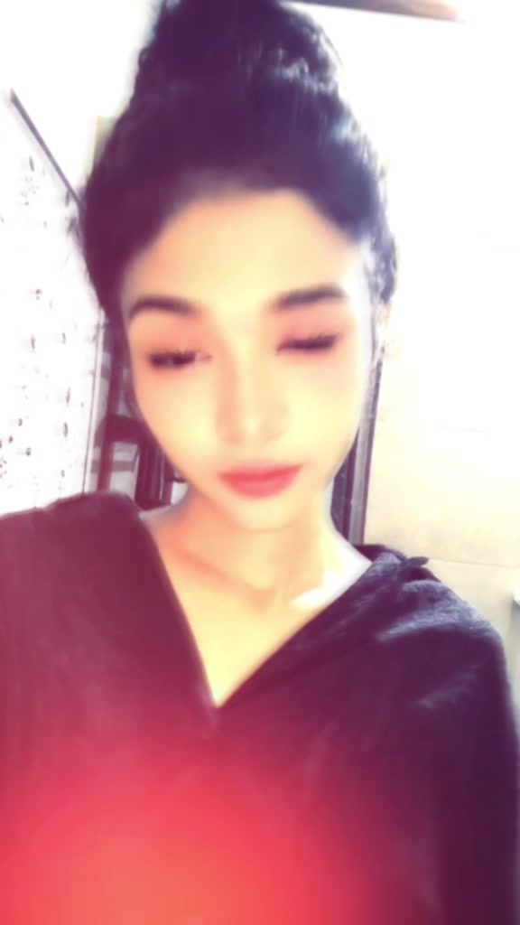 @༆𝗜𝘁𝗭 𝗺𝗘 𝗦𝘂𝗧𝘆 🤍🎀"