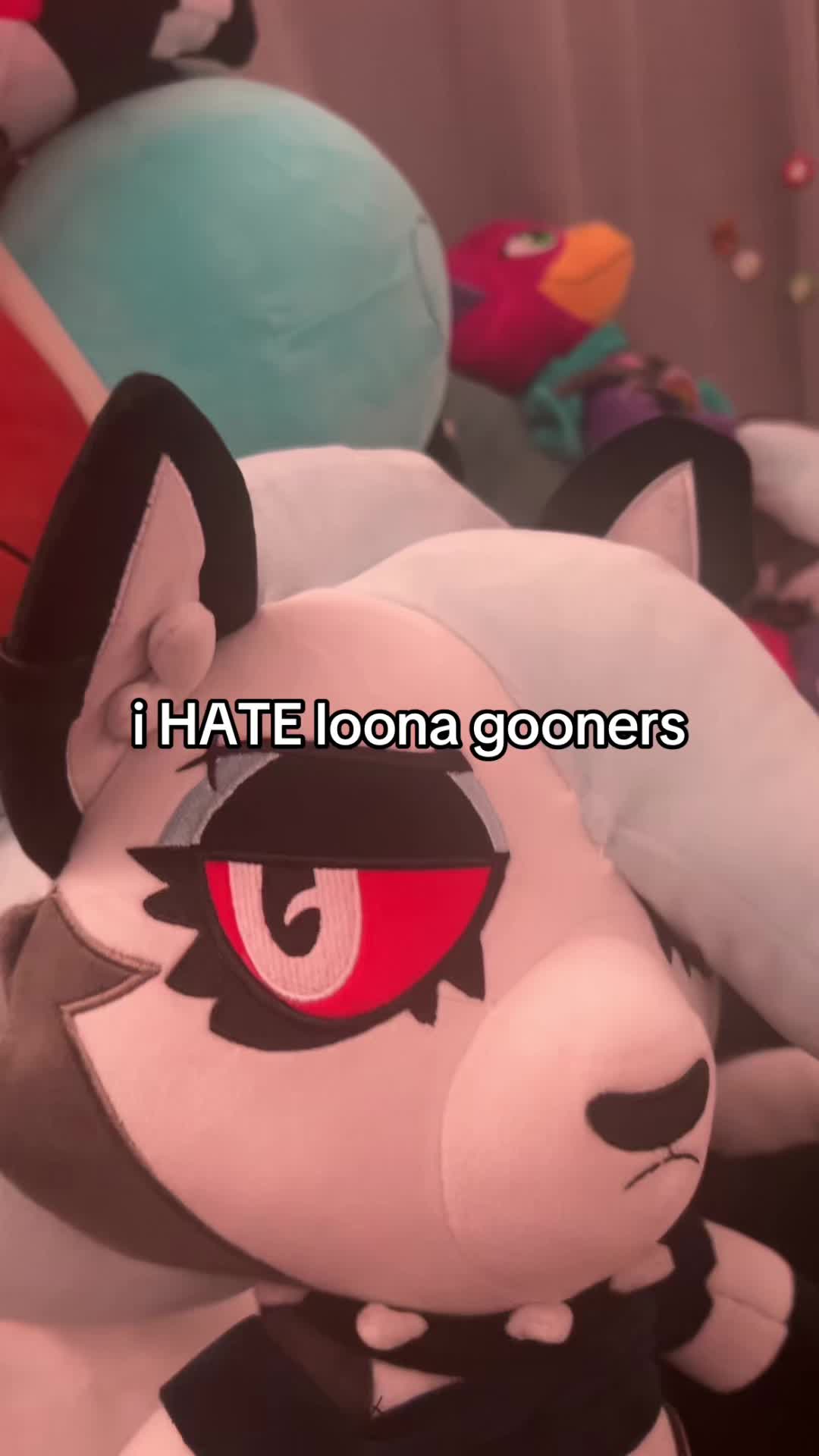 @pata izquierda de loona