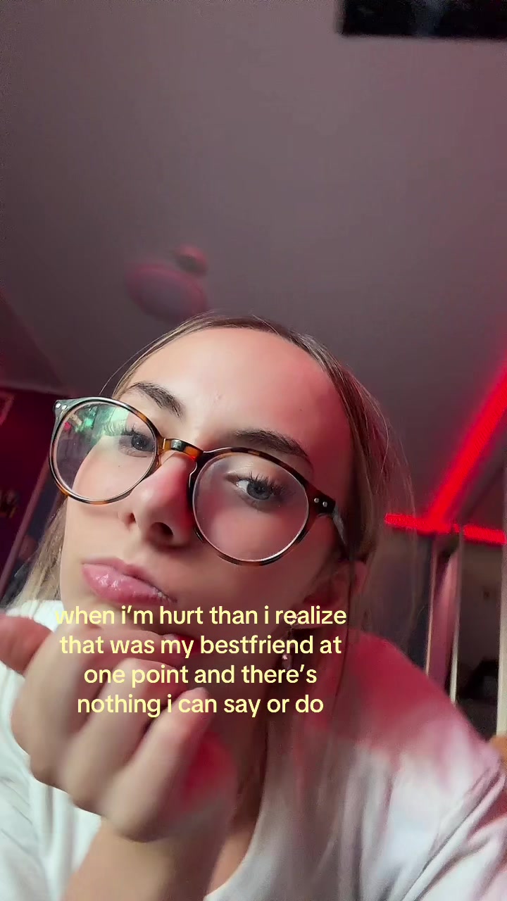 @???