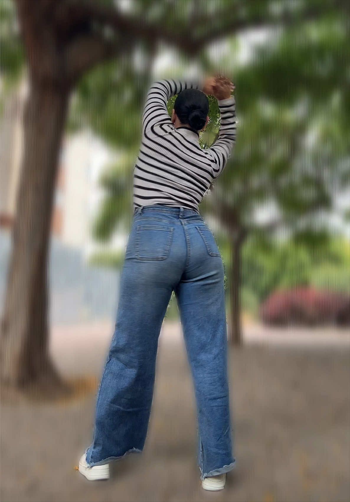 @🌻💫 ᒪᗩᖇᗩ 💫🌻
