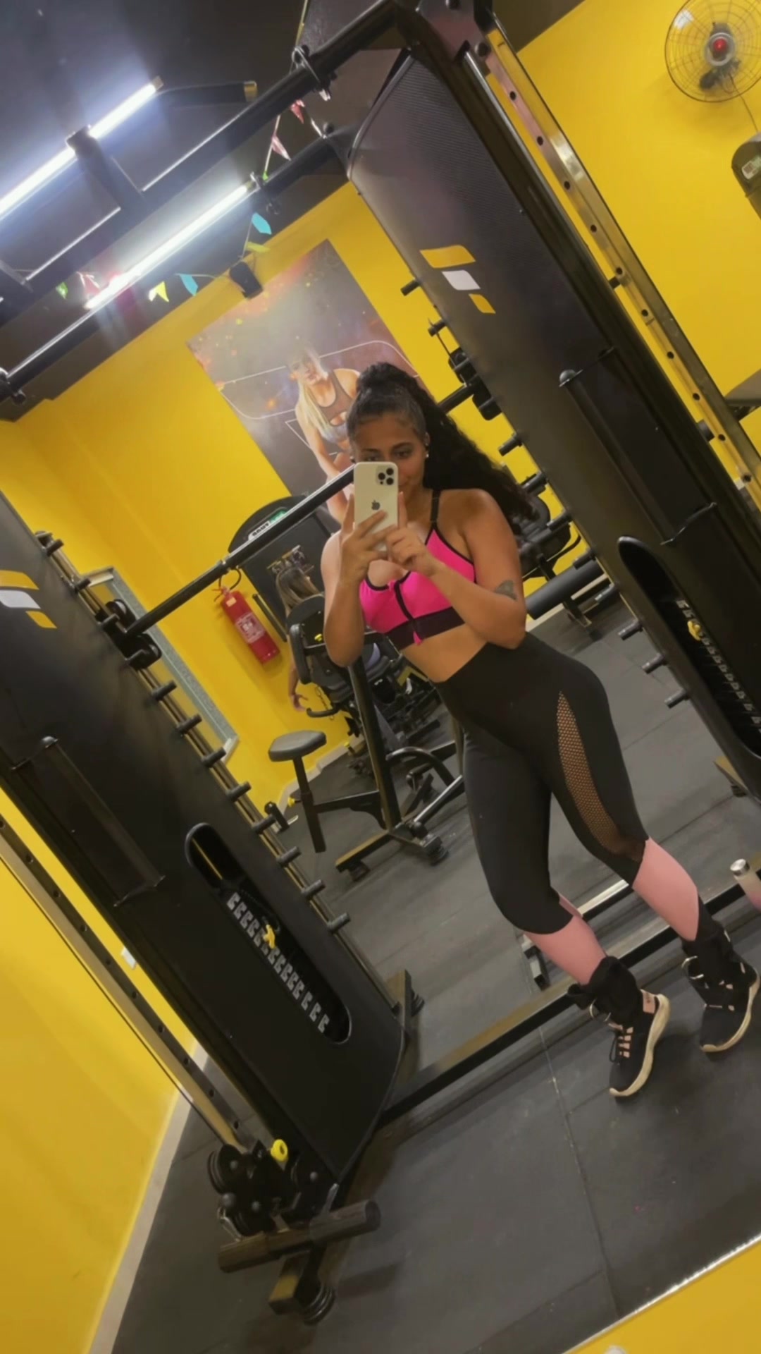 @Micaela