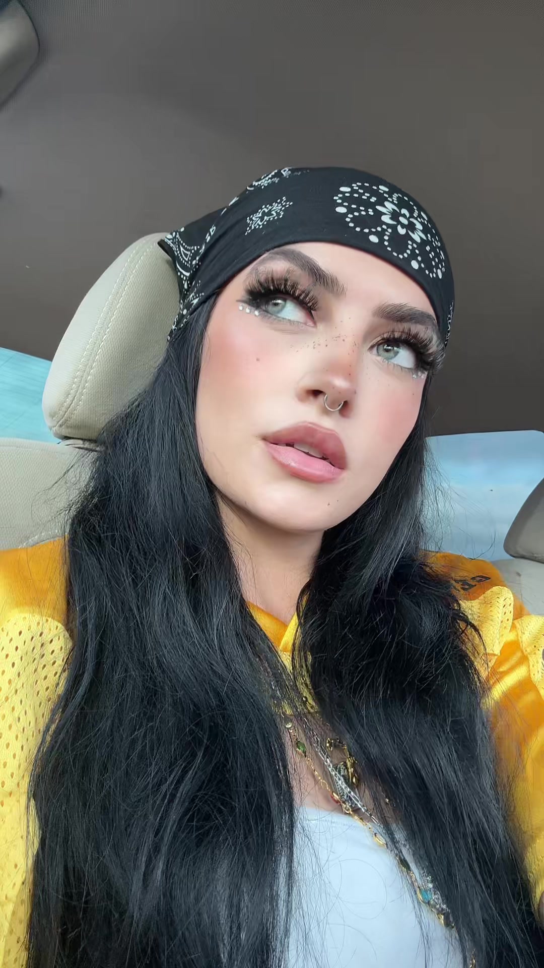 @lilliezworld