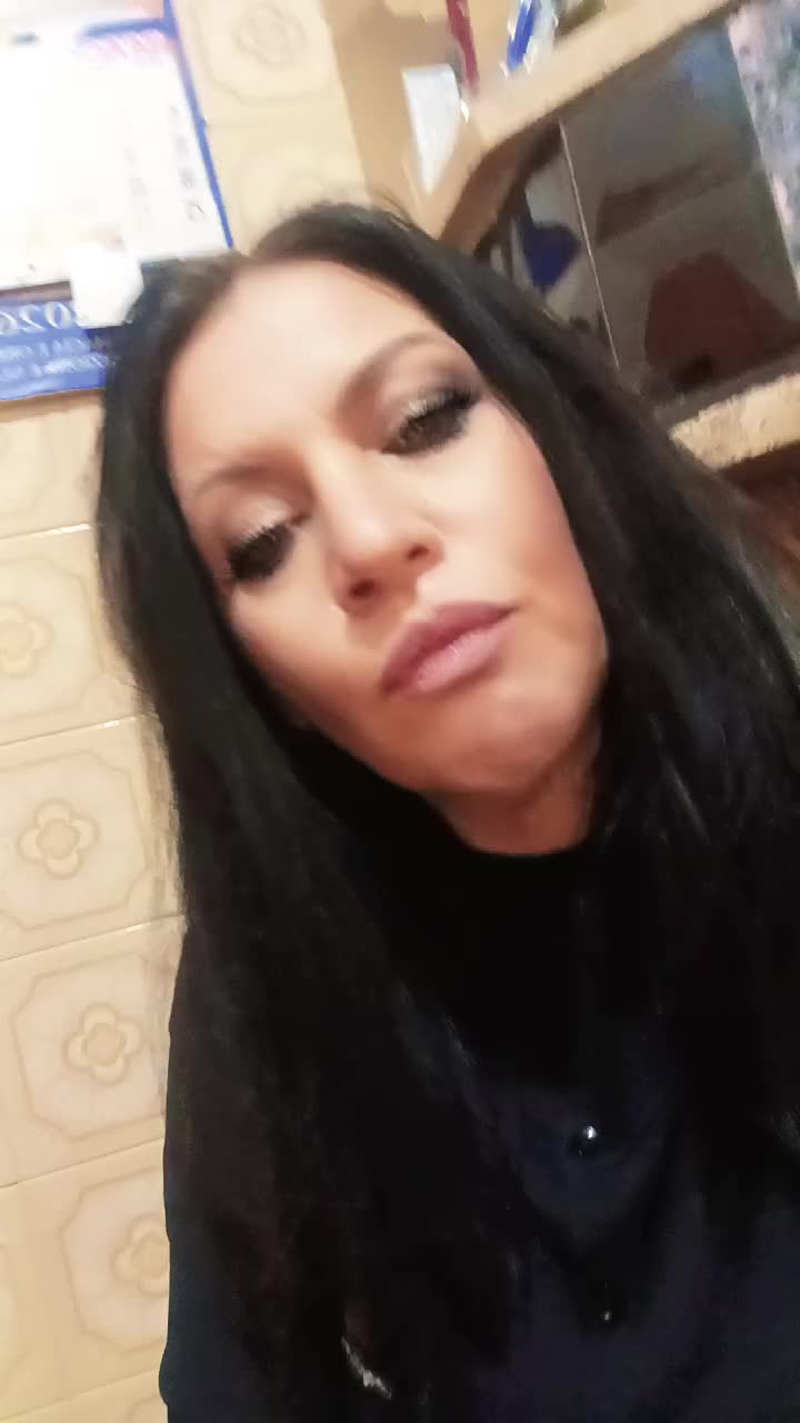 @Elisa Perrone
