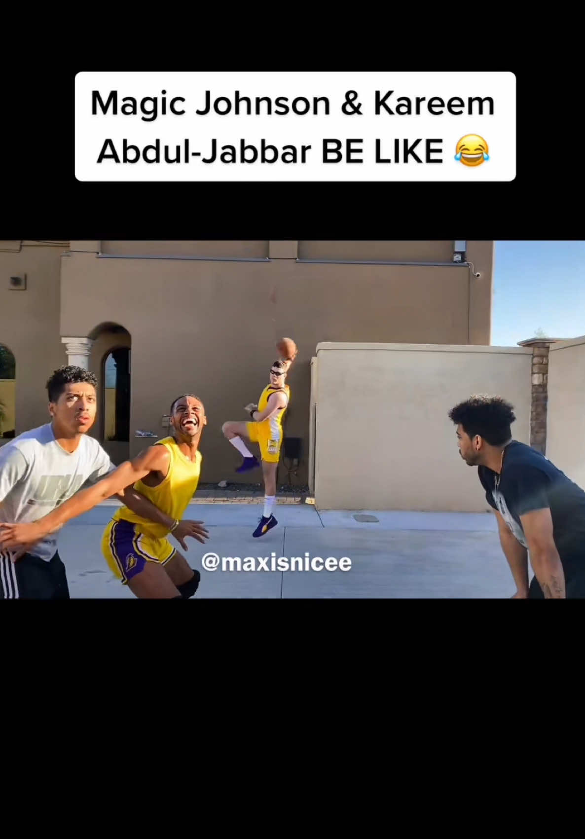 @DUNK | BASKETBALL