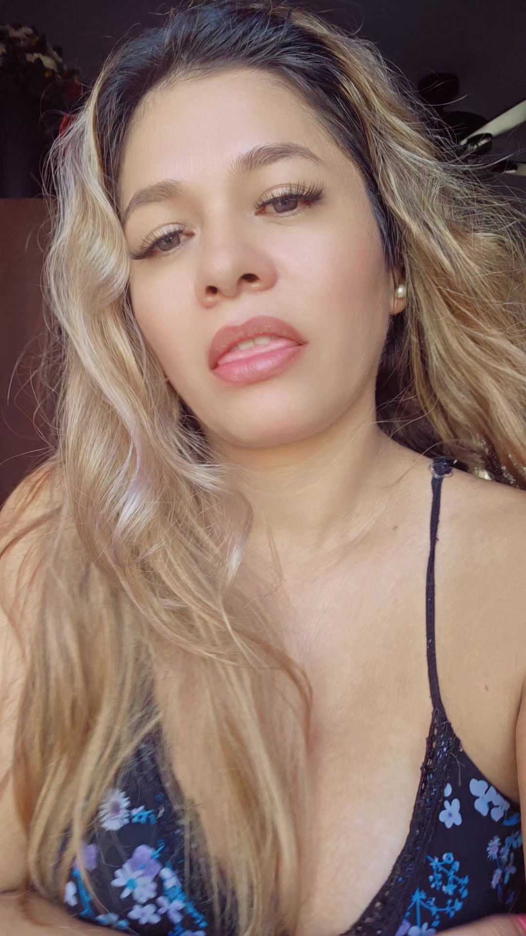 @Anitarcolombia