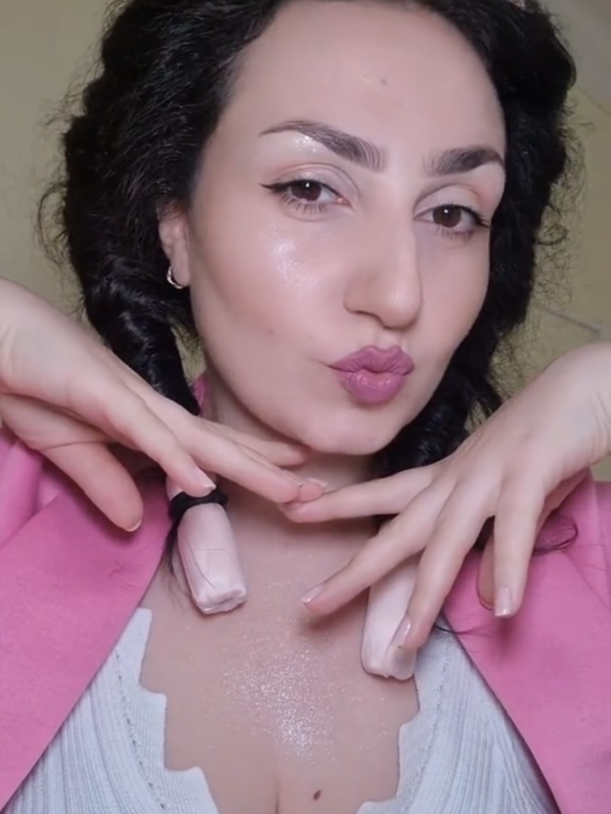 @Anna | Muradi