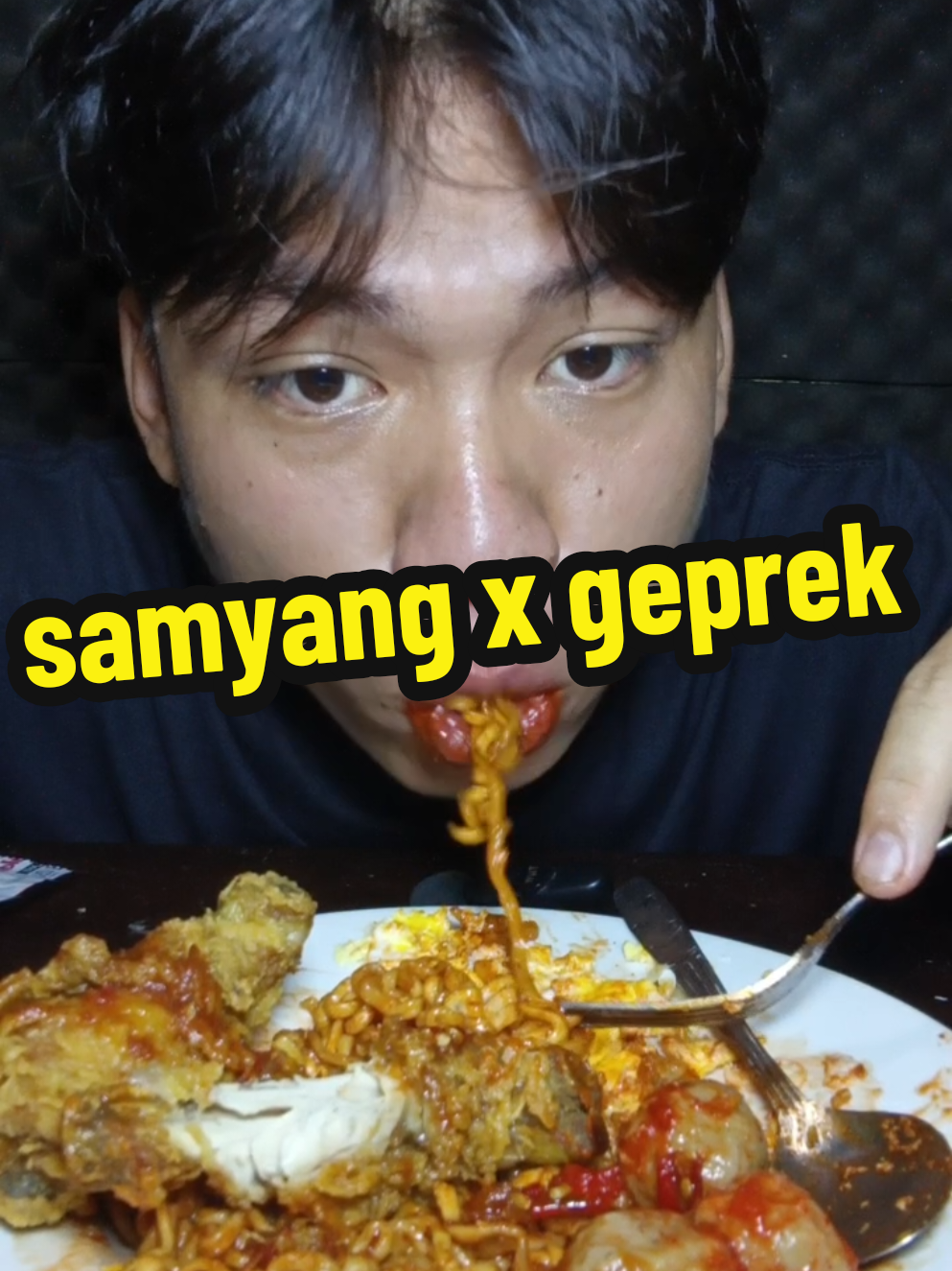@eat hmzah🍗🍔🌭🥪