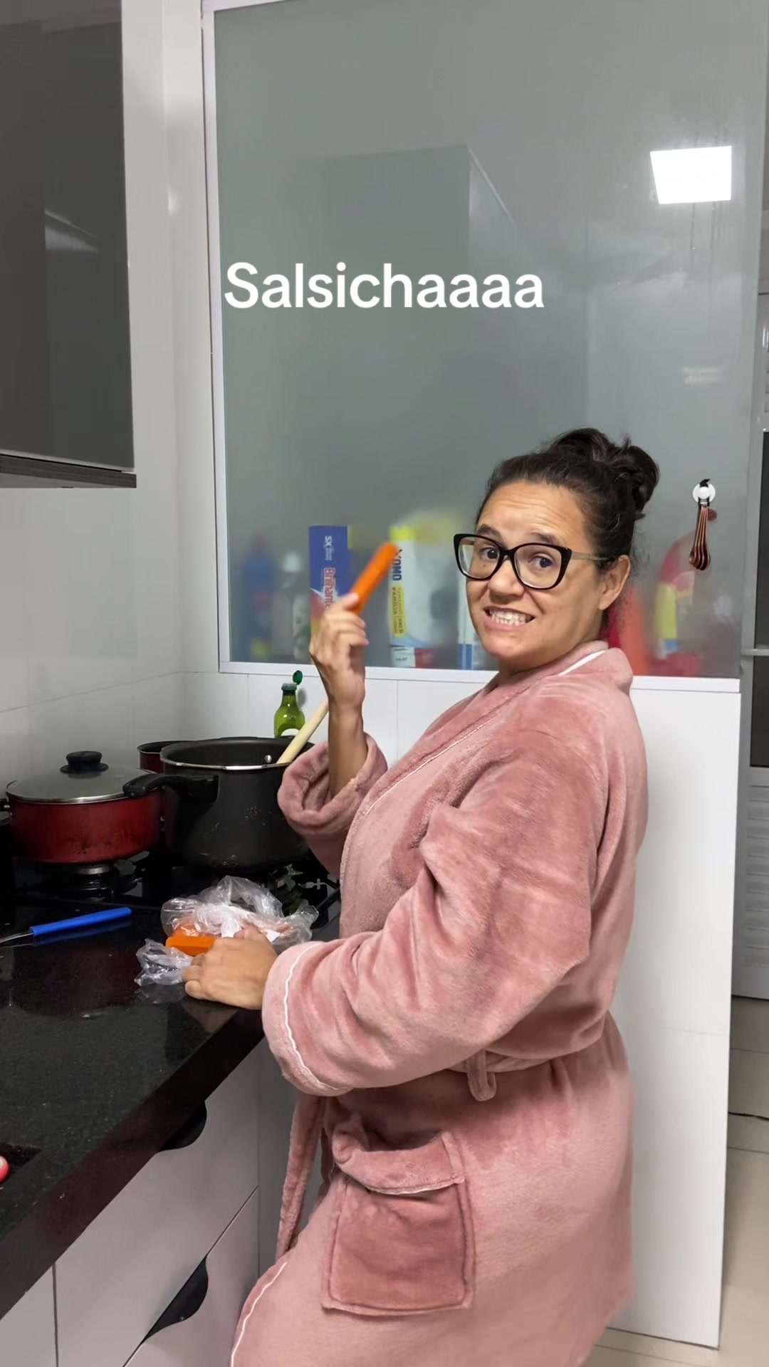 @Tia J&uacute;