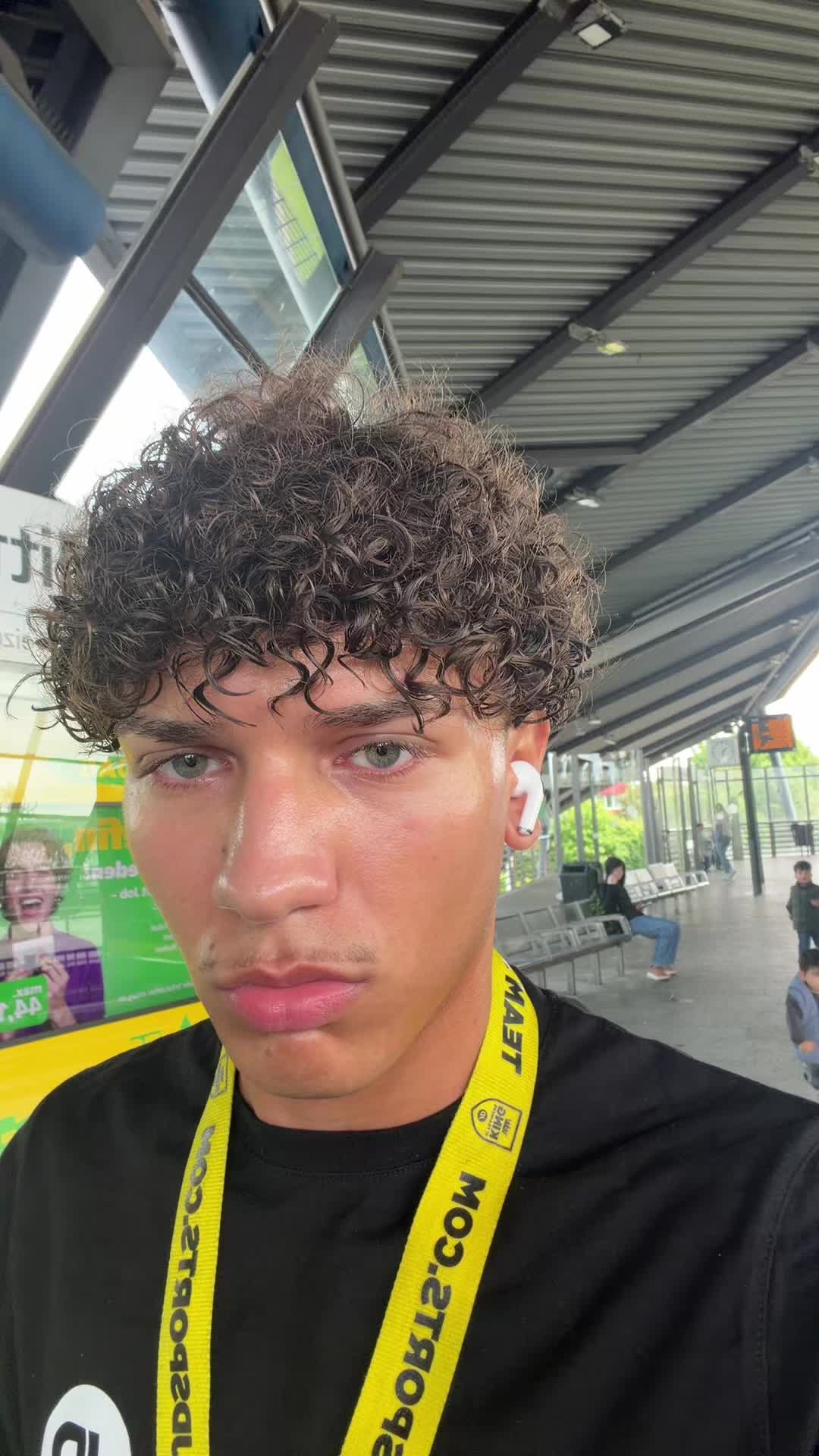 @JJ
