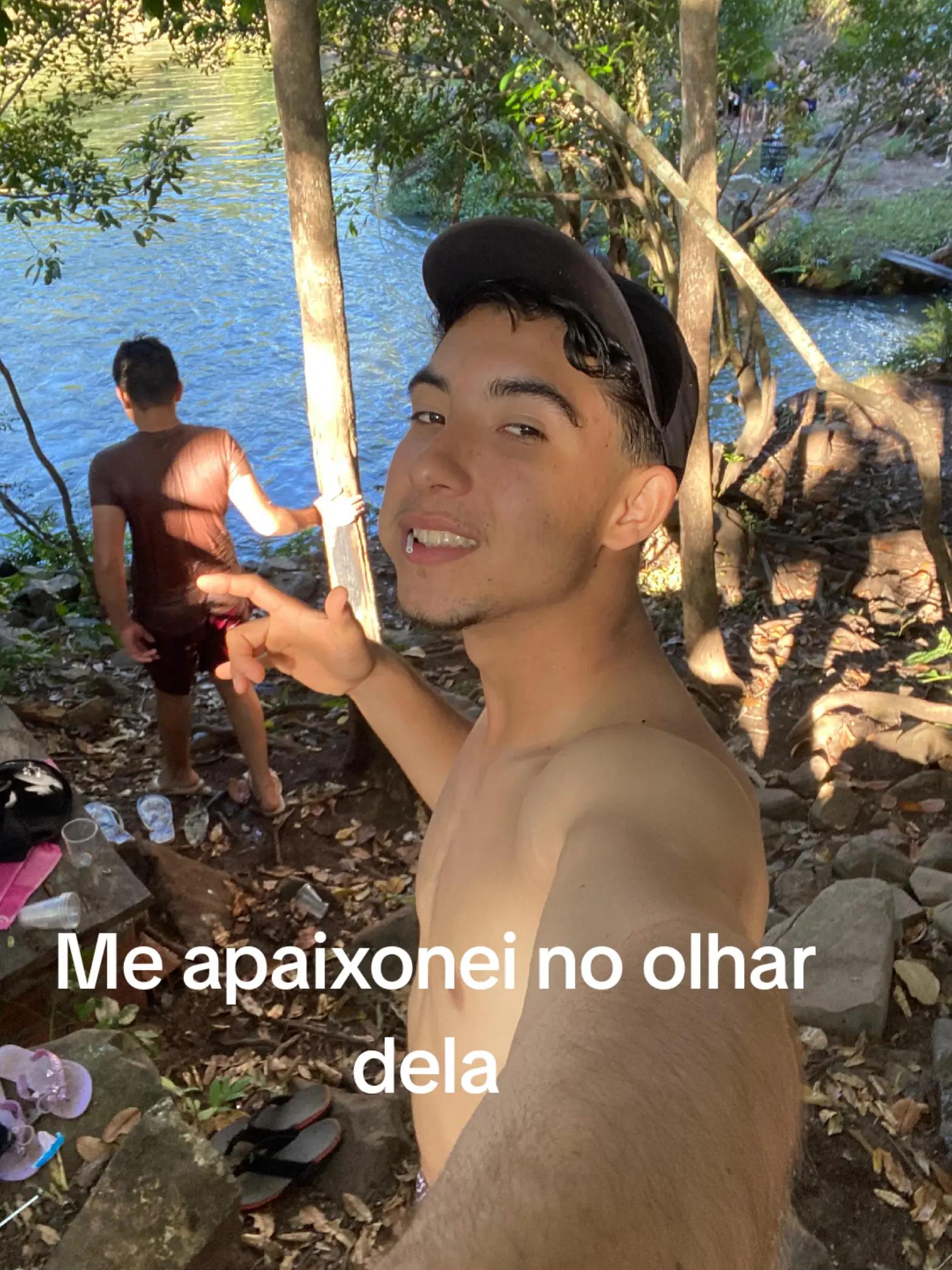 @🏄&zwj;♂️