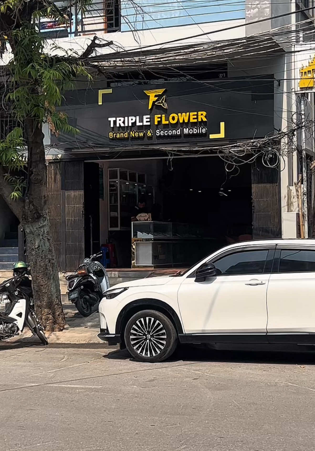 @TRIPLE FLOWER MOBILE