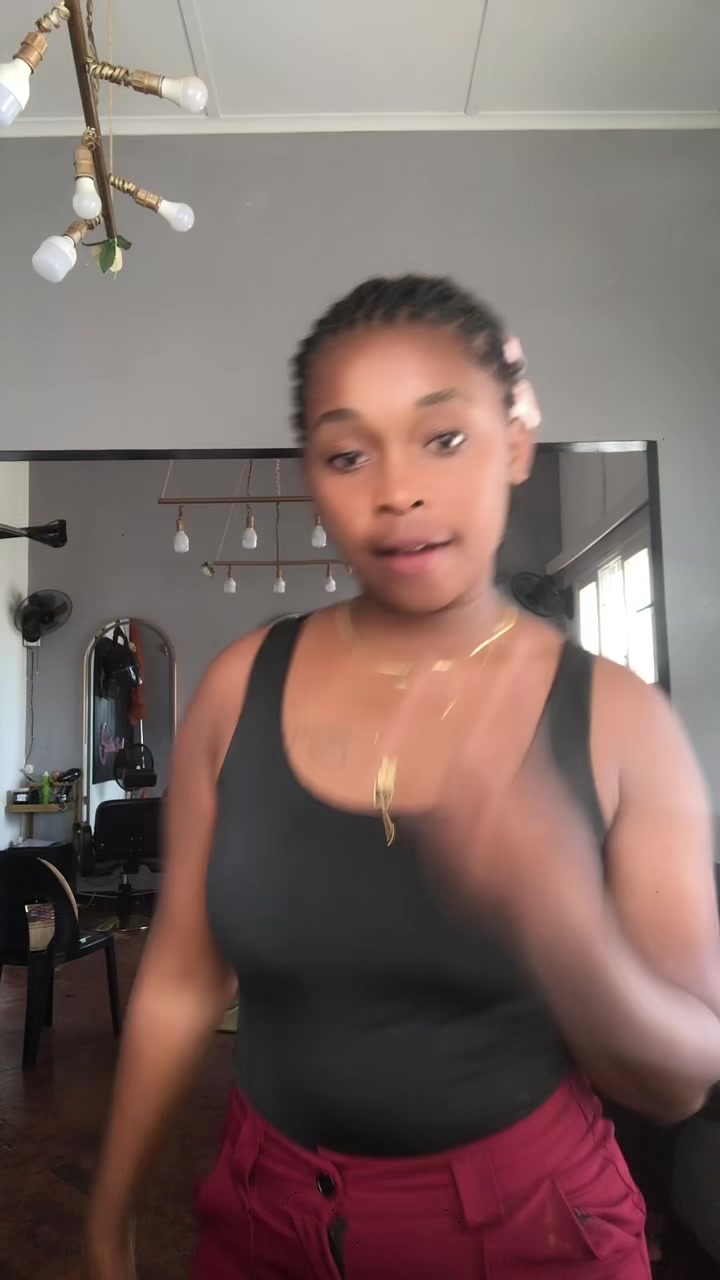 @Ana☠️