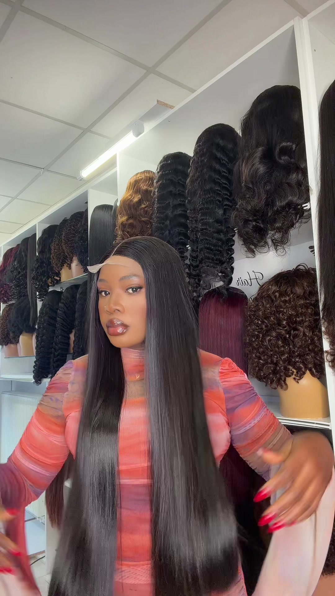@Ebony_Luxury_Hairs
