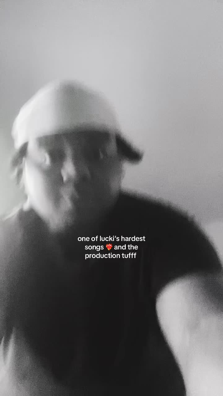 @🖤