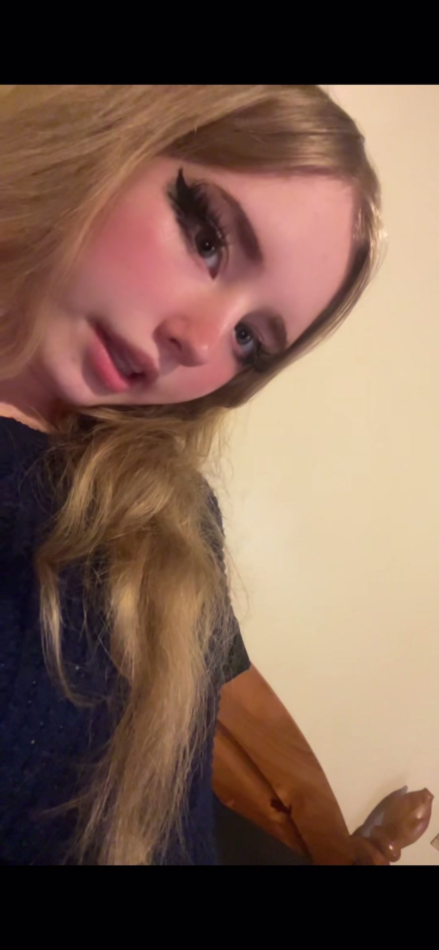 @Bella_love