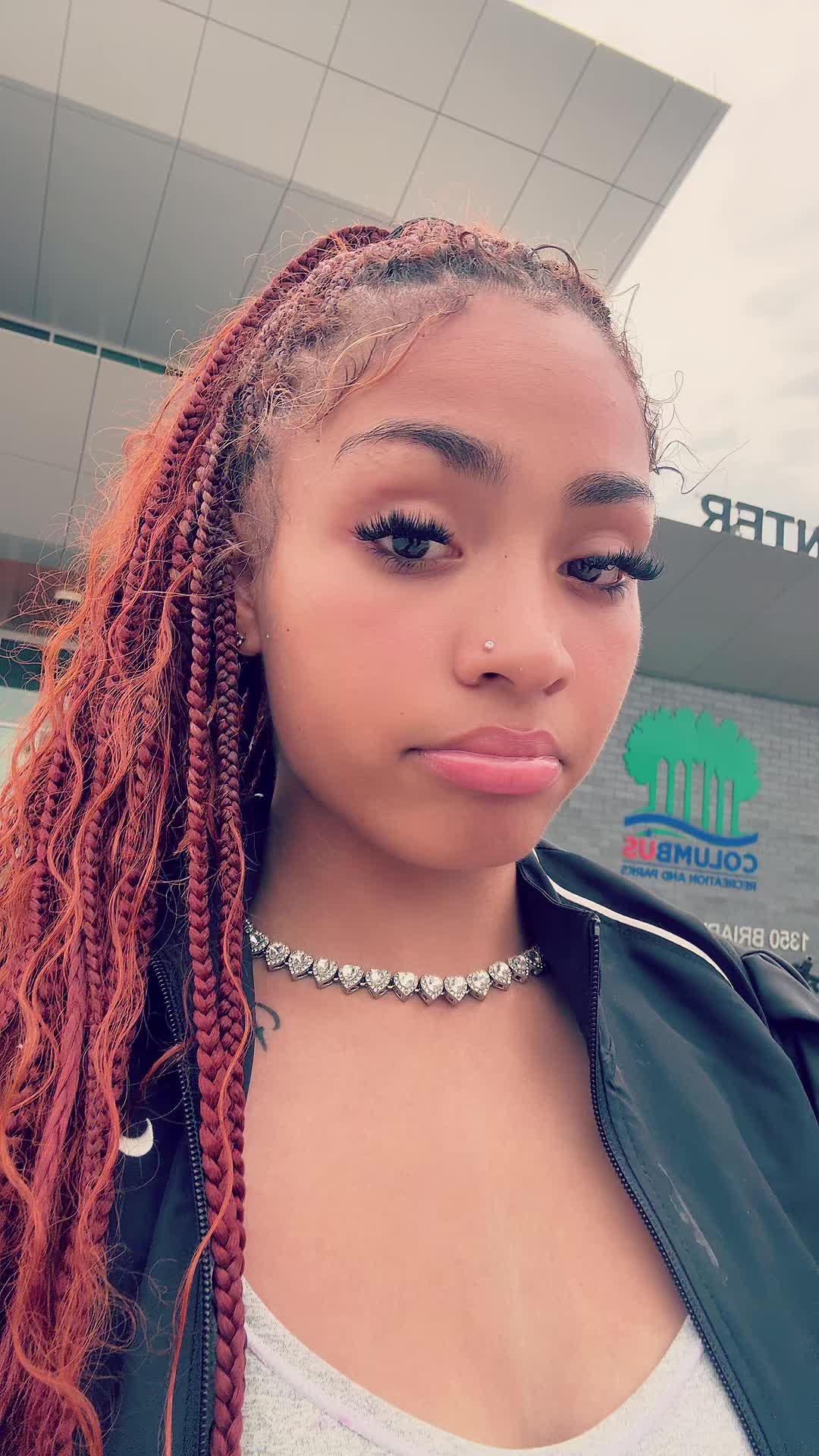 @￶