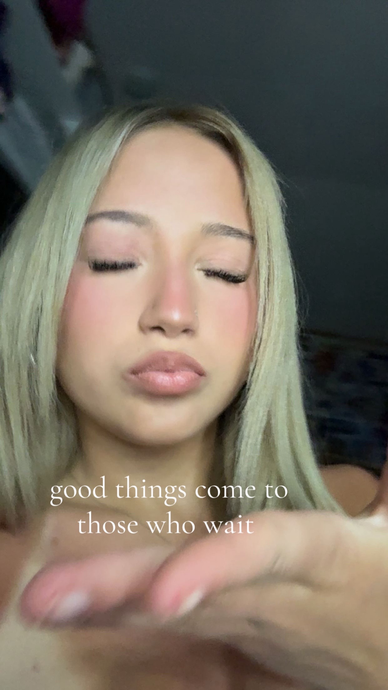 @⃟