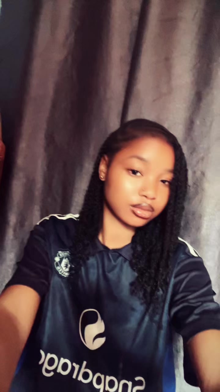 @Zainab💕😝