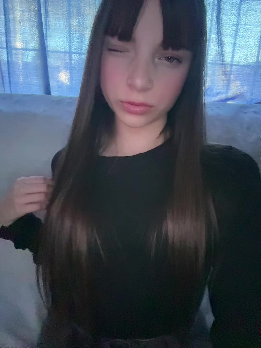 @𝒱𝒶𝓁𝑒𝓃𝓉𝒾𝓃 𝓉𝑒 𝒶𝓂𝑜