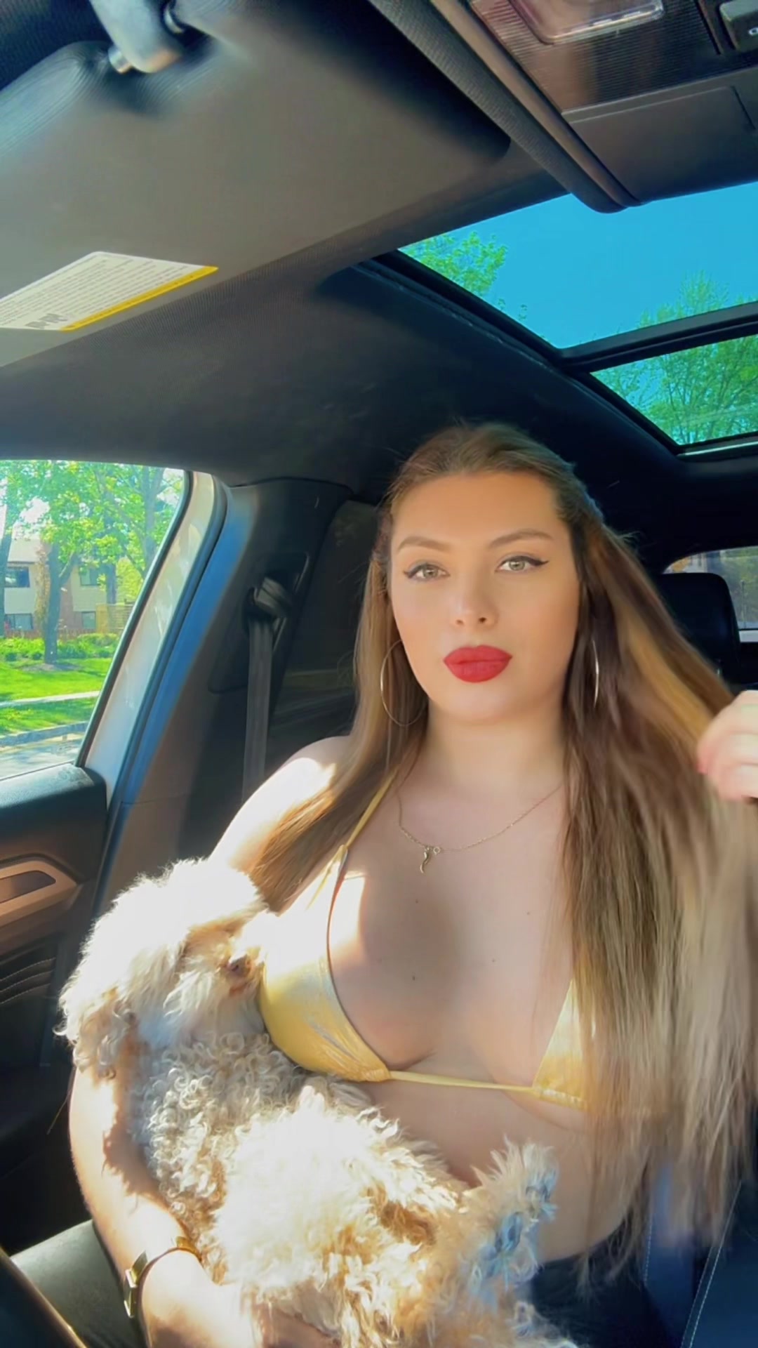 @jessicabreu