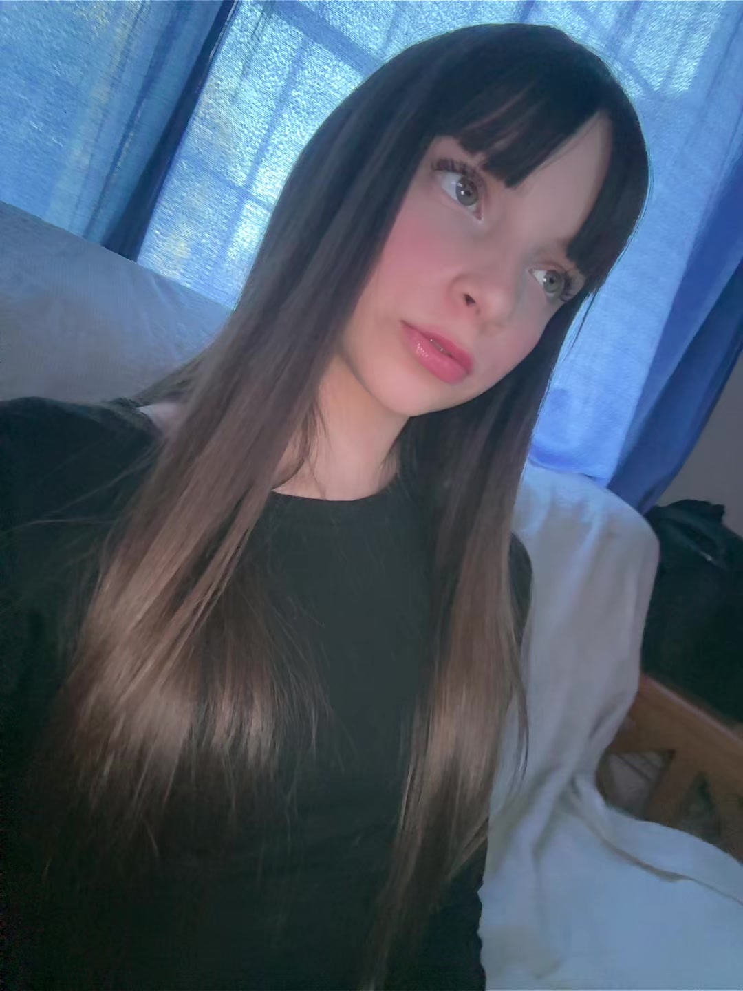 @𝒱𝒶𝓁𝑒𝓃𝓉𝒾𝓃 𝓉𝑒 𝒶𝓂𝑜