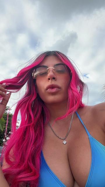 @🩷Frances Nieves🩷