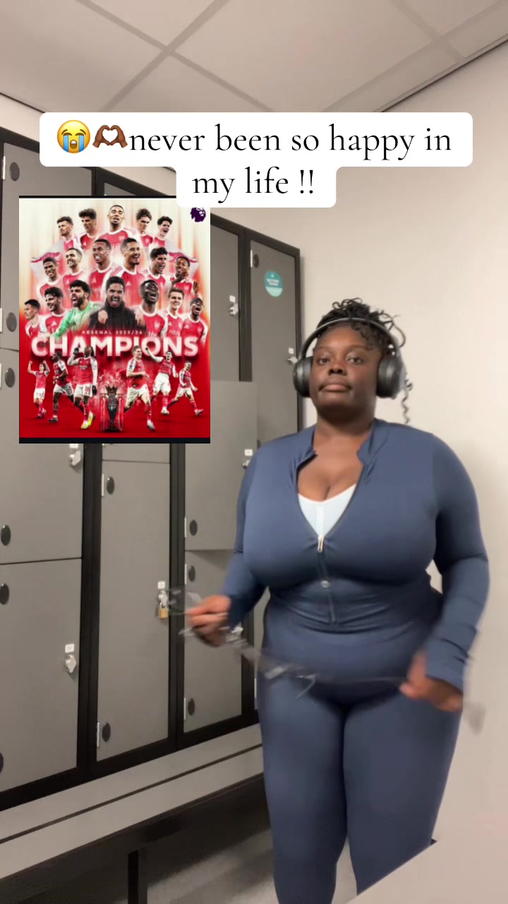 @Eleniaax
