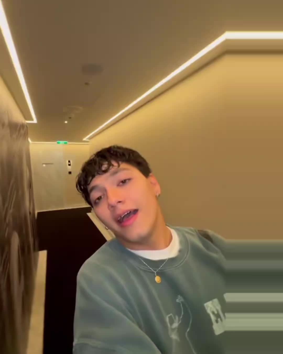 @momo