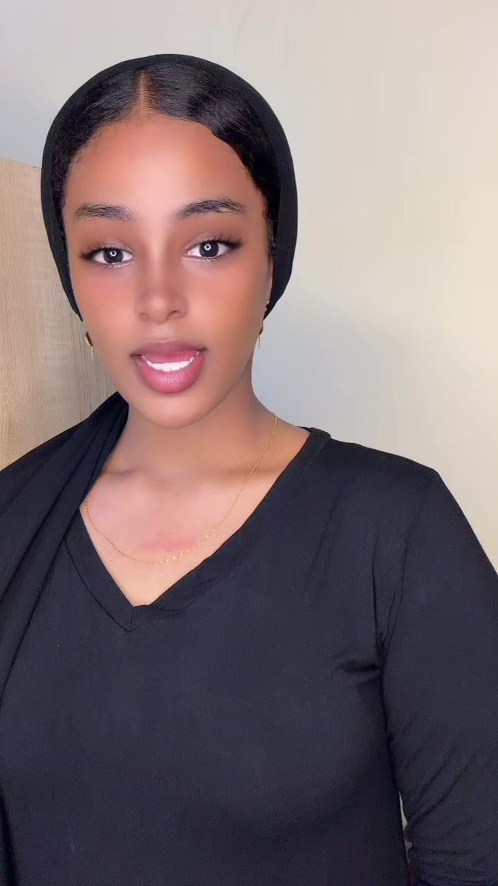 @Zanubi  💋