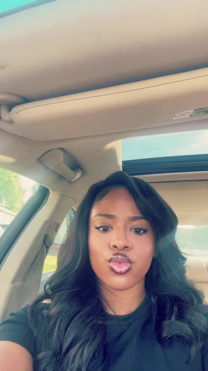 @Urfavwhitegurlll