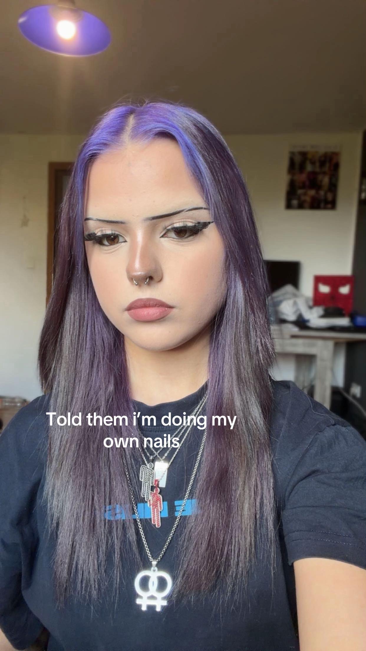 @⚢