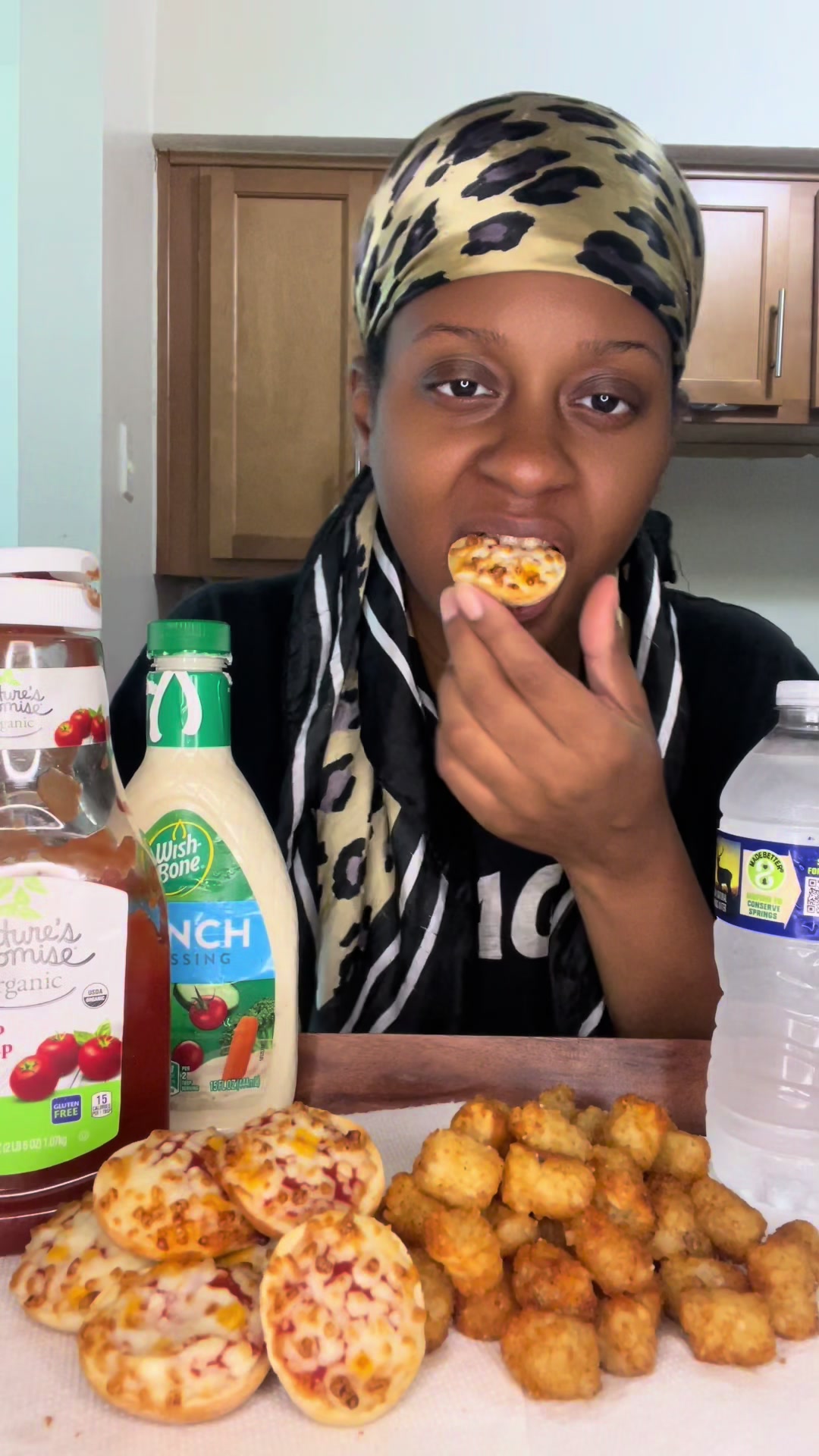 @ASMR EATS WITH NEESH 💋