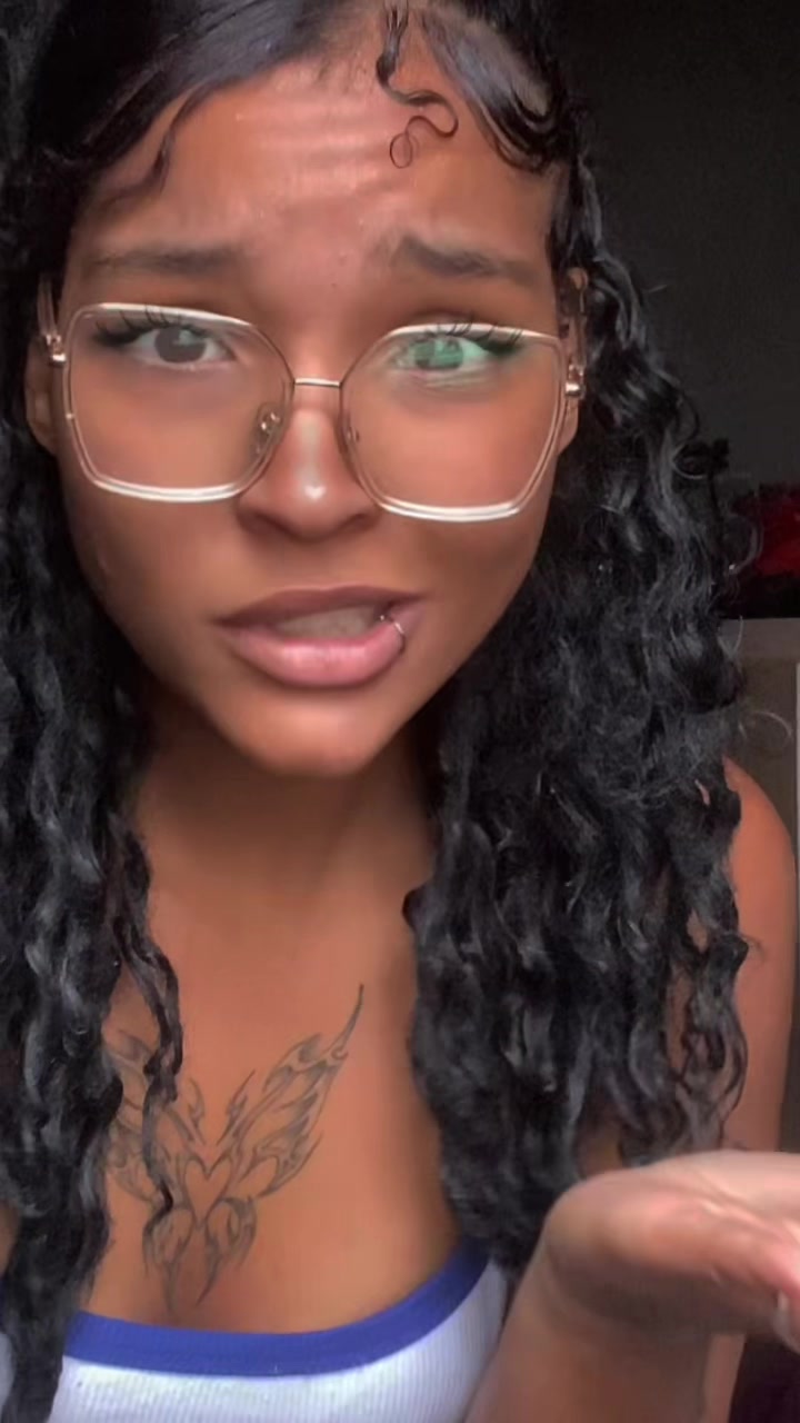 @pretinha