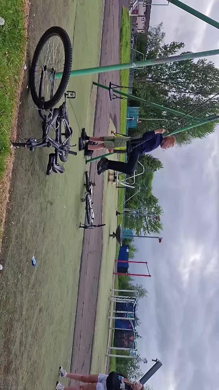 @💃