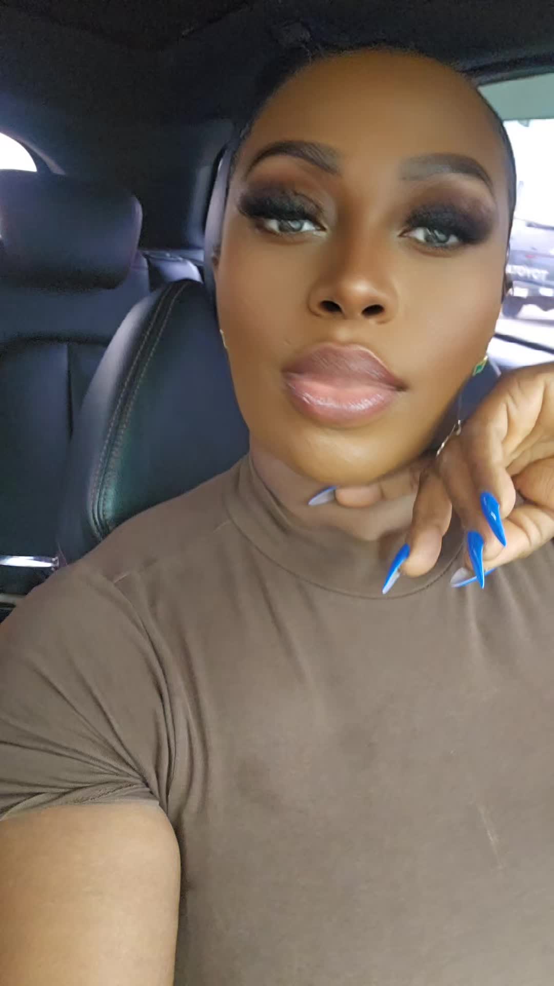 @HoneyMayNash