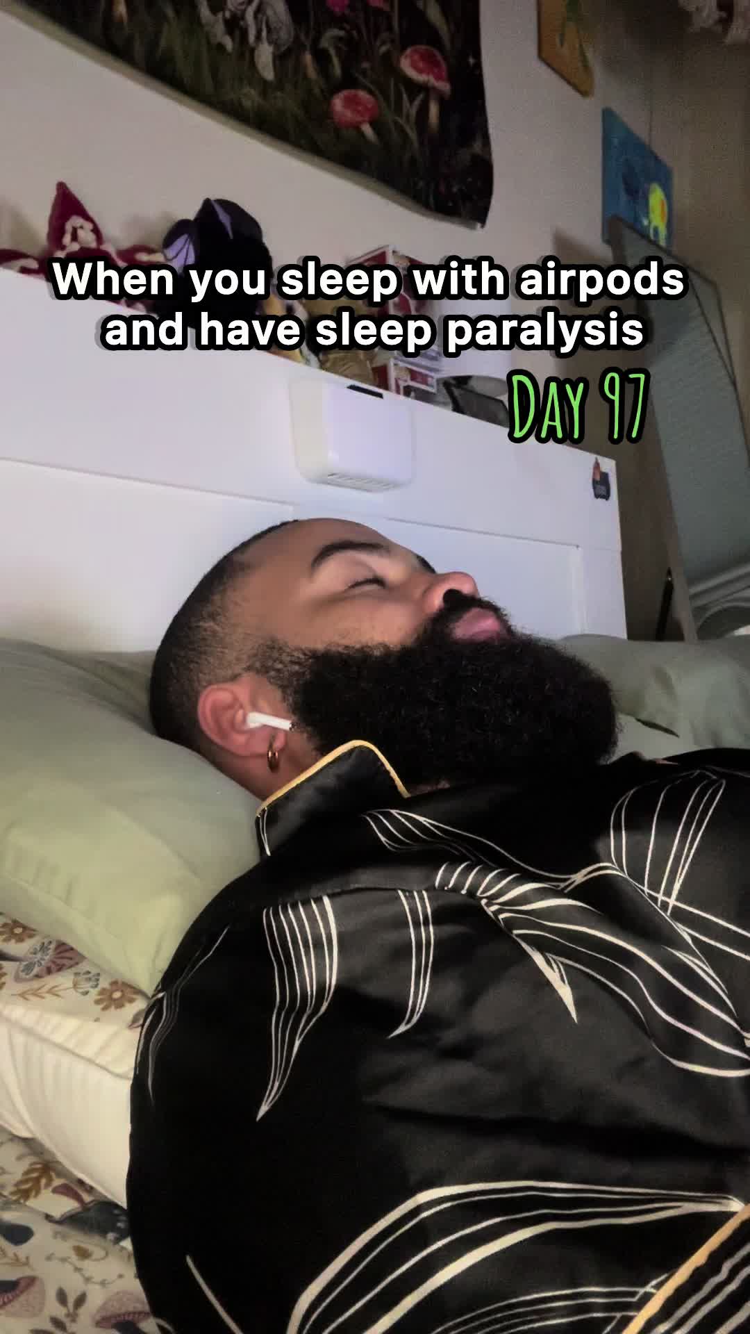 @PatWitDaScat 😂🤟🏽