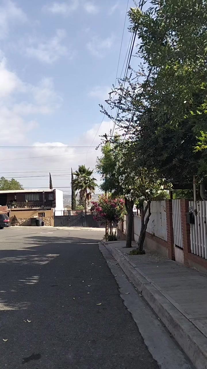 @Angel Carl&oacute;n