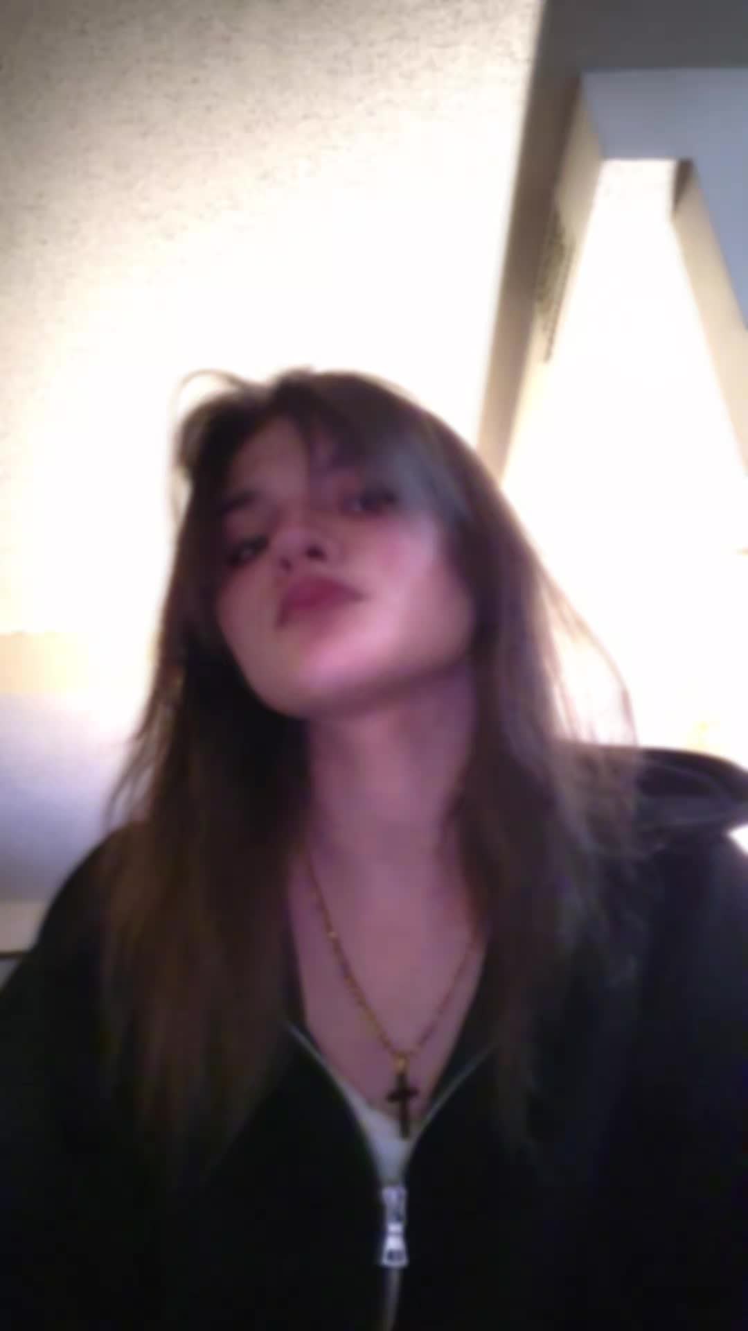 @Bella