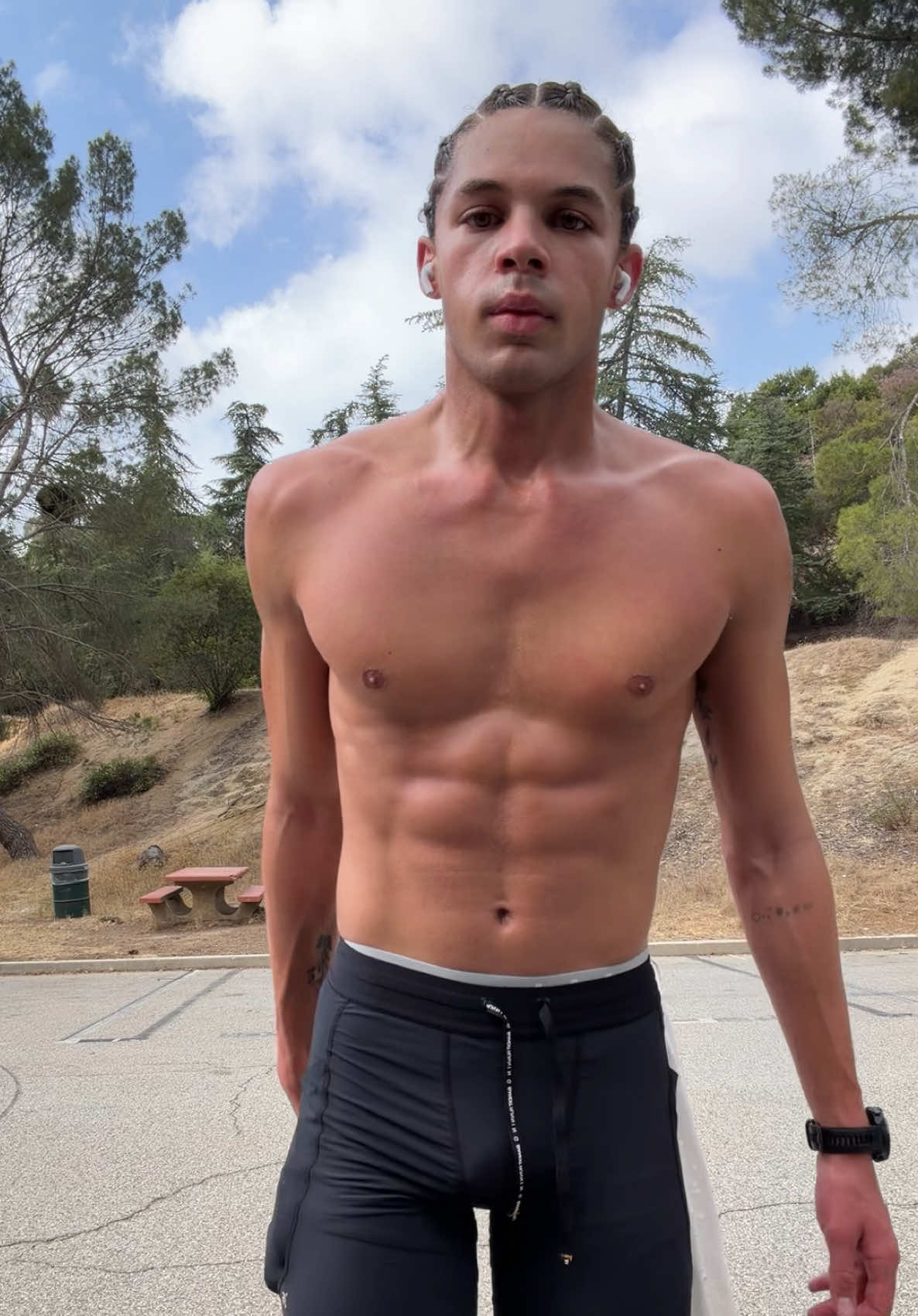 @ISAIAH BONNET
