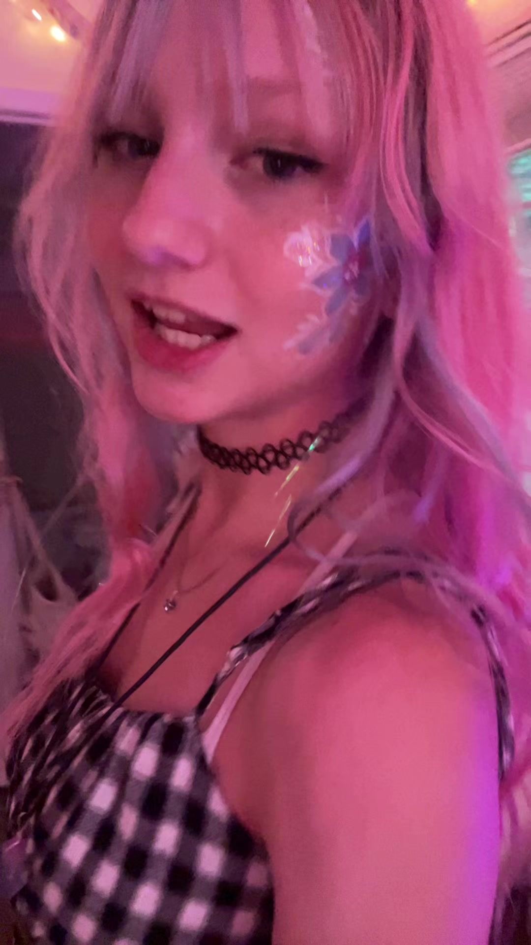 @<3