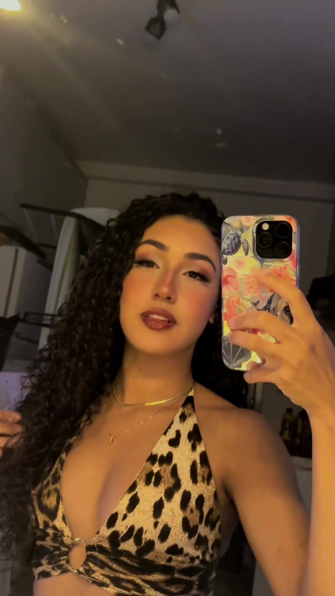 @isabella