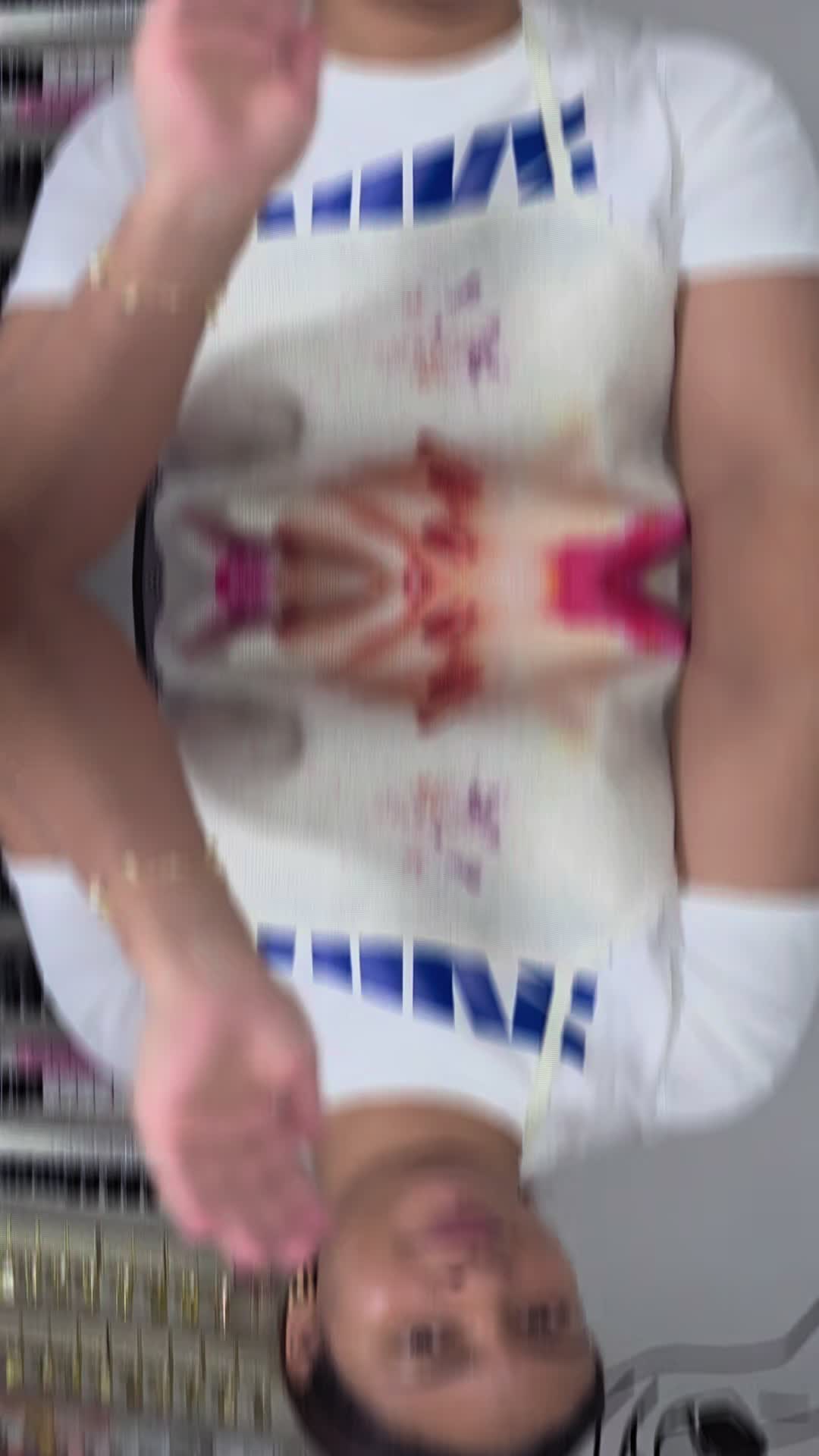 @Juli_ian