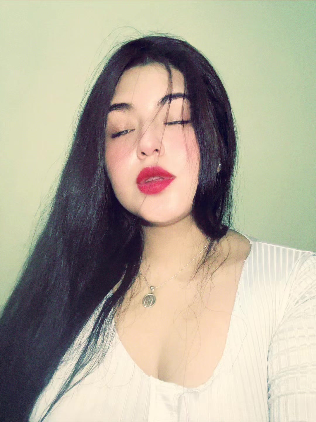 @Alejandra